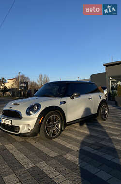 Хэтчбек MINI Hatch 2012 в Львове