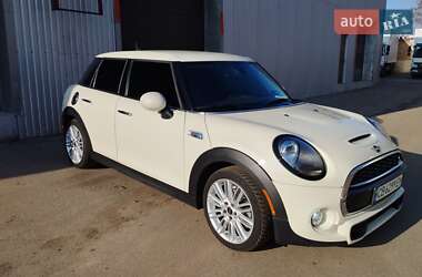 Хэтчбек MINI Hatch 2018 в Чернигове