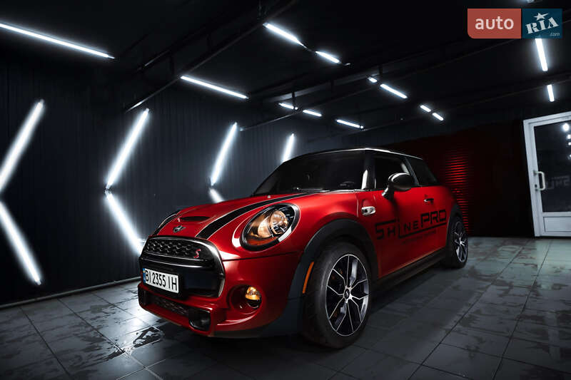 Хетчбек MINI Hatch 2014 в 