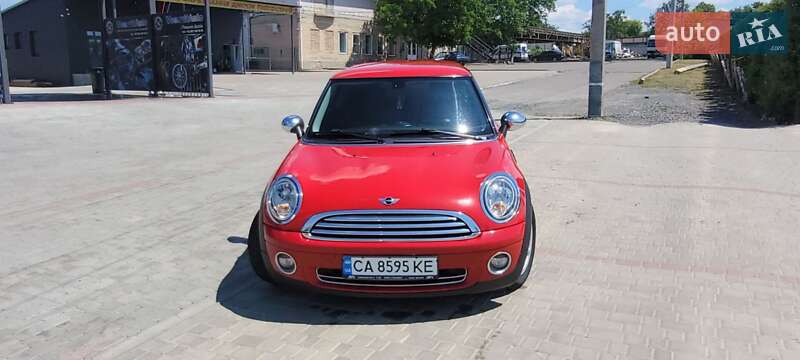 Хетчбек MINI Hatch 2009 в Черкасах