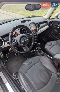 Хэтчбек MINI Hatch 2011 в 
