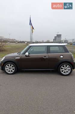 Хэтчбек MINI Hatch 2011 в 