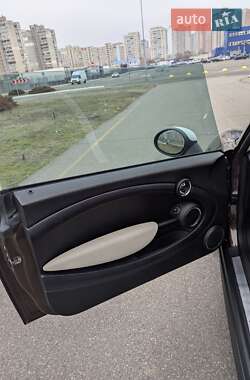Хэтчбек MINI Hatch 2011 в 