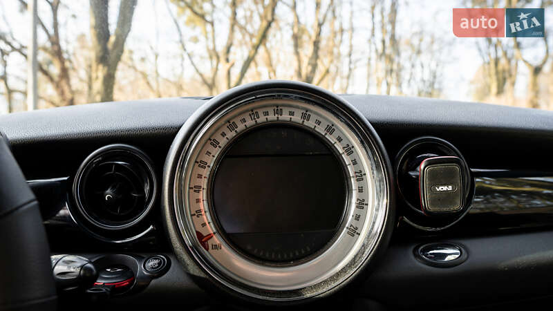 Хэтчбек MINI Hatch 2009 в Львове