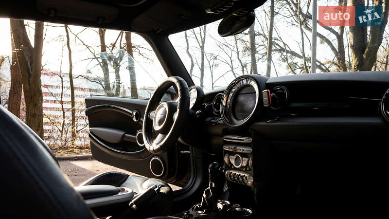 Хэтчбек MINI Hatch 2009 в Львове