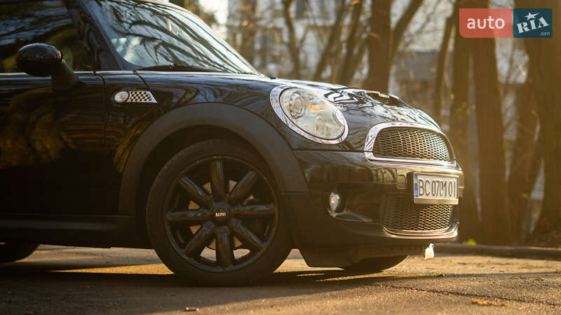 Хэтчбек MINI Hatch 2009 в Львове