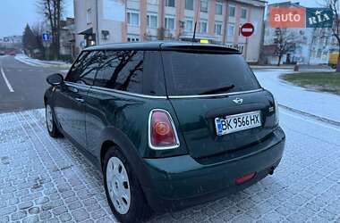 Хетчбек MINI Hatch 2010 в Радивиліві