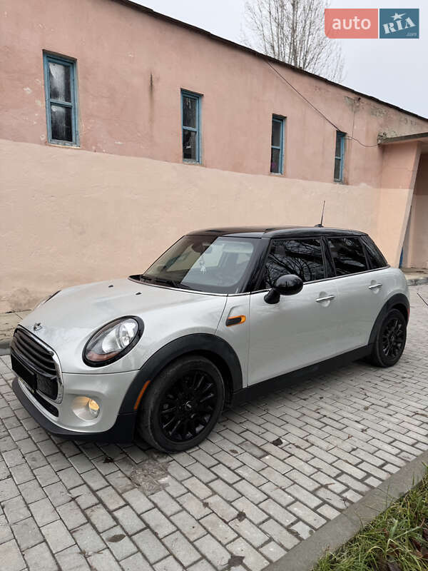 MINI Hatch 2017