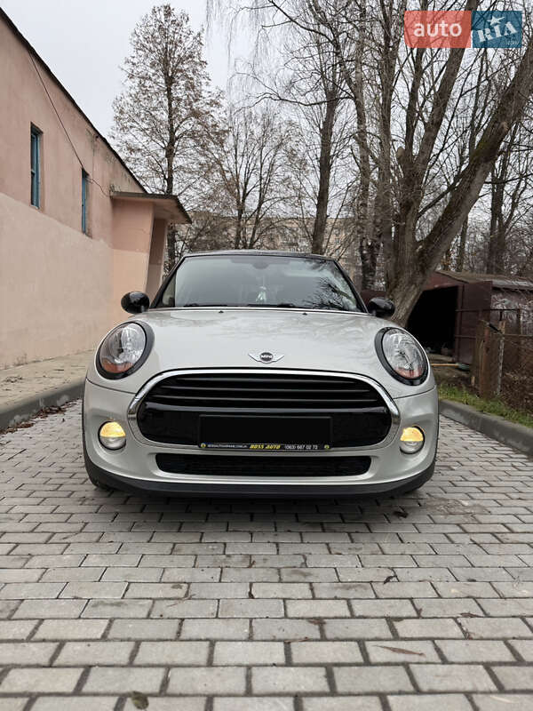 Хетчбек MINI Hatch 2017 в Тернополі фото 4 Хетчбек MINI Hatch 2017 в Тернополі