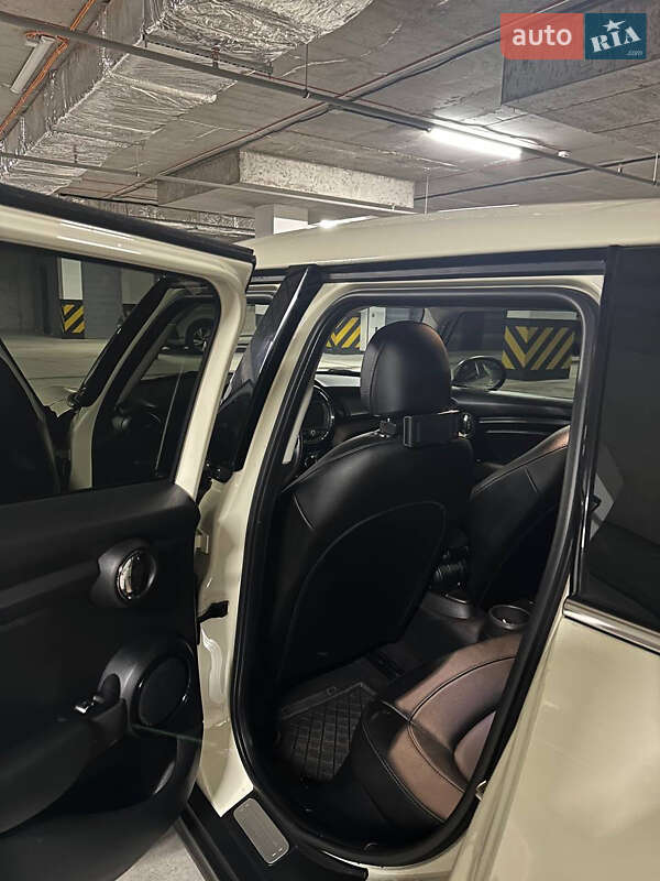 Хетчбек MINI Hatch 2017 в Дніпрі фото 10 Хетчбек MINI Hatch 2017 в Дніпрі