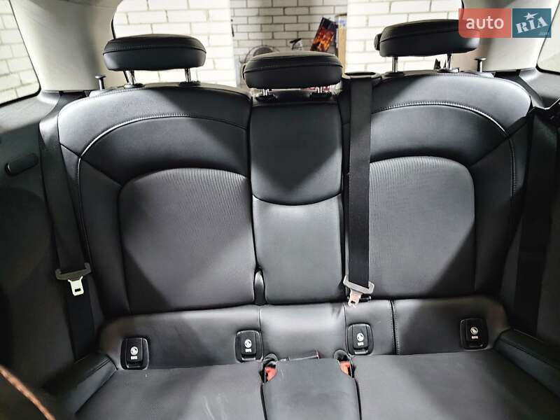 Хетчбек MINI Hatch 2015 в Львові