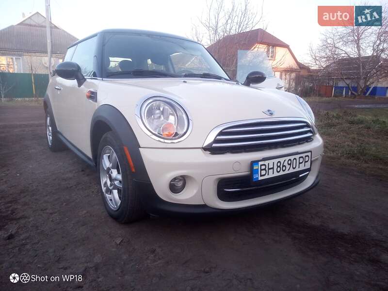 Хэтчбек MINI Hatch 2013 в Раздельной фото 19 Хэтчбек MINI Hatch 2013 в Раздельной