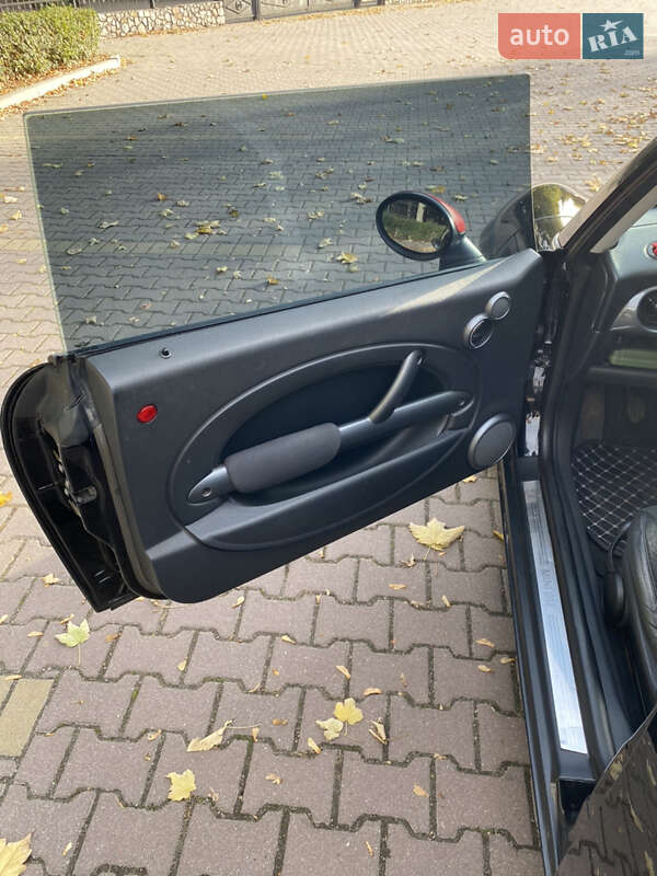 Хэтчбек MINI Hatch 2003 в Миргороде