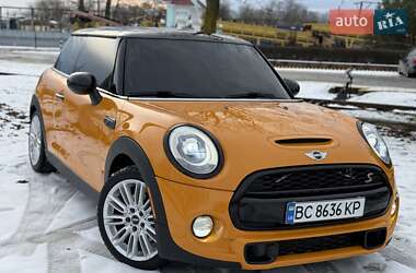 Хетчбек MINI Hatch 2015 в Тернополі