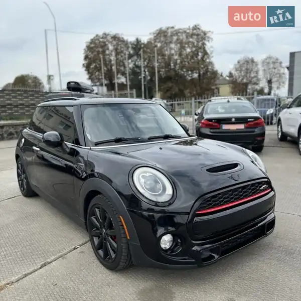 Хетчбек MINI Hatch 2014 в 