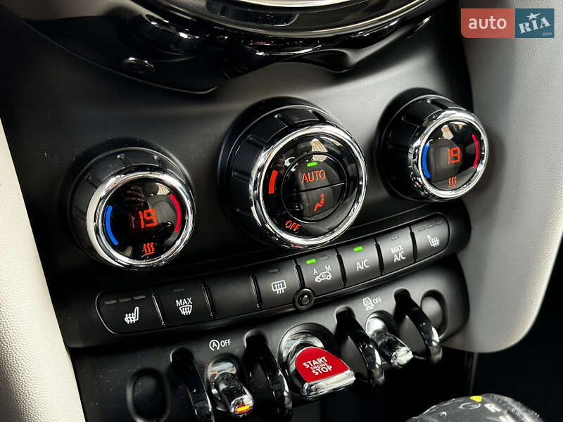 Хетчбек MINI Hatch 2015 в Києві