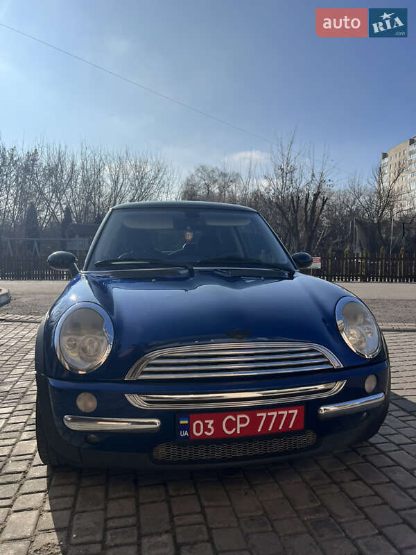 Хэтчбек MINI Hatch 2004 в 