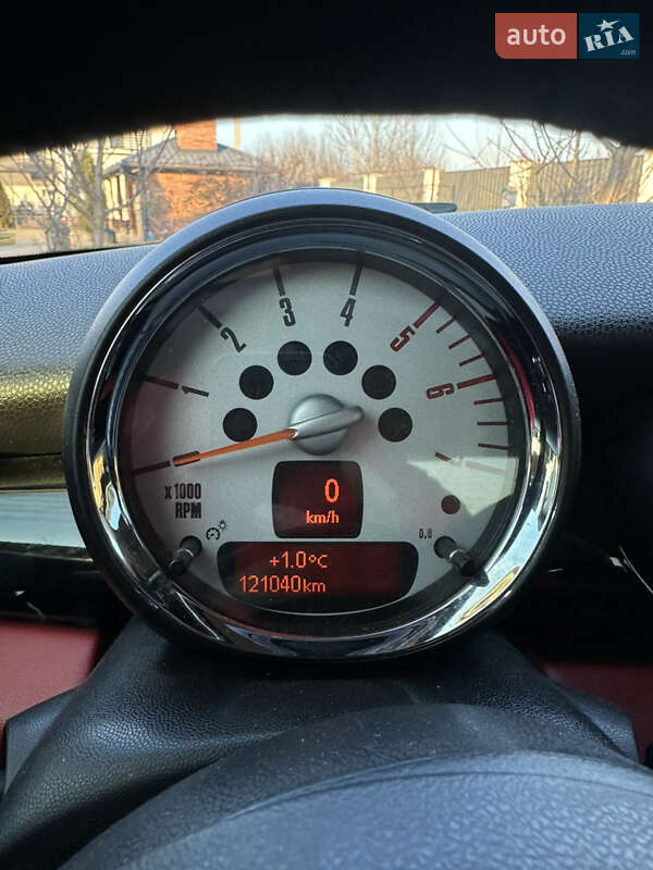 Хетчбек MINI Hatch 2013 в Ужгороді