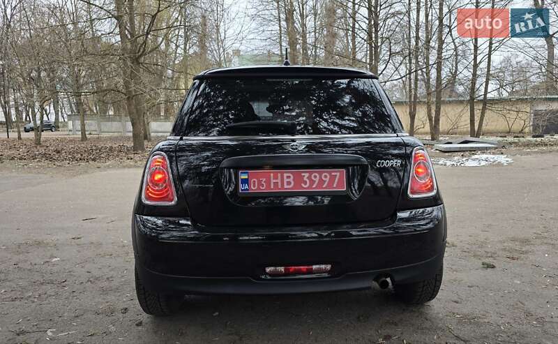 Хэтчбек MINI Hatch 2013 в Чернигове