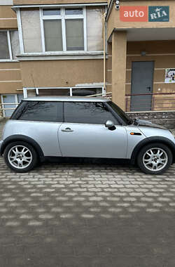 Хетчбек MINI Hatch 2004 в Львові