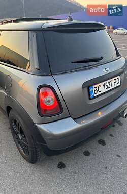 Хэтчбек MINI Hatch 2010 в Мукачево