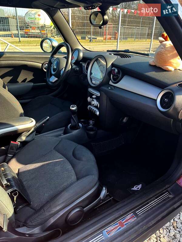 Хетчбек MINI Hatch 2008 в Дрогобичі