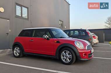 Хетчбек MINI Hatch 2012 в 