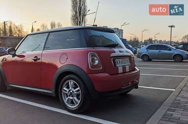Хетчбек MINI Hatch 2012 в 