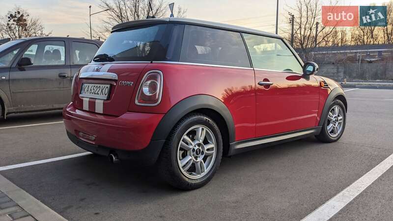 Хетчбек MINI Hatch 2012 в Києві
