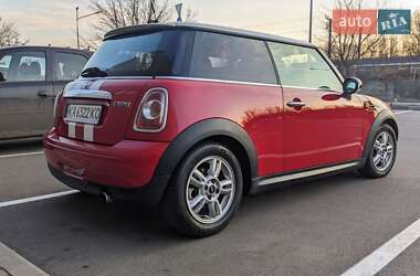 Хетчбек MINI Hatch 2012 в 