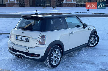 Хэтчбек MINI Hatch 2012 в Киеве