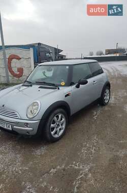 Хэтчбек MINI Hatch 2003 в Хотине