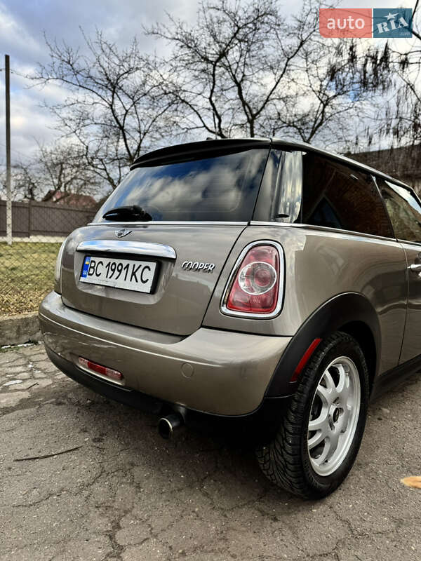 Хетчбек MINI Hatch 2011 в Львові фото 8 Хетчбек MINI Hatch 2011 в Львові