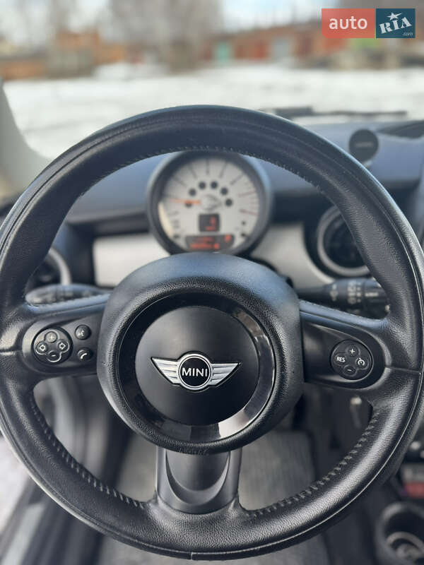Хэтчбек MINI Hatch 2013 в Чернигове