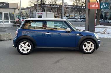 Хэтчбек MINI Hatch 2006 в 