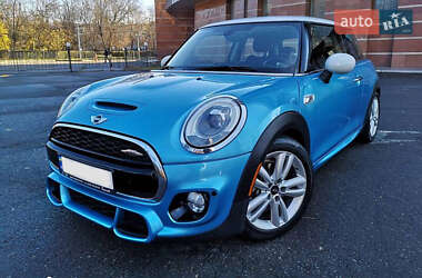 Хетчбек MINI Hatch 2015 в 