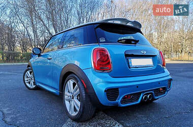 Хетчбек MINI Hatch 2015 в 