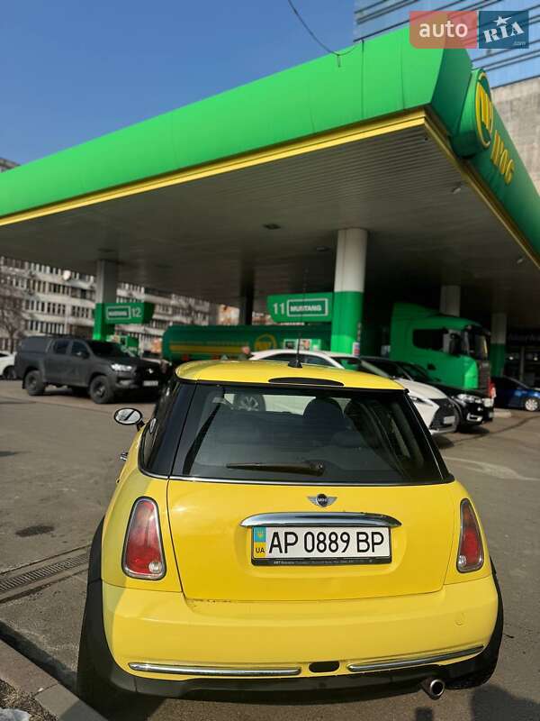 Хетчбек MINI Hatch 2005 в Києві