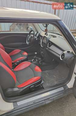 Хэтчбек MINI Hatch 2011 в Львове