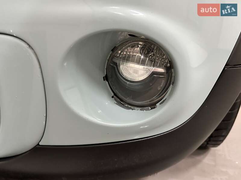 Хетчбек MINI Hatch 2011 в Вишневому фото 18 Хетчбек MINI Hatch 2011 в Вишневому