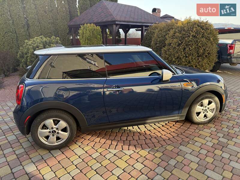 Хетчбек MINI Hatch 2014 в Хусті