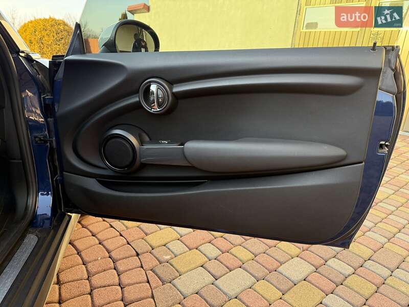 Хетчбек MINI Hatch 2014 в Хусті
