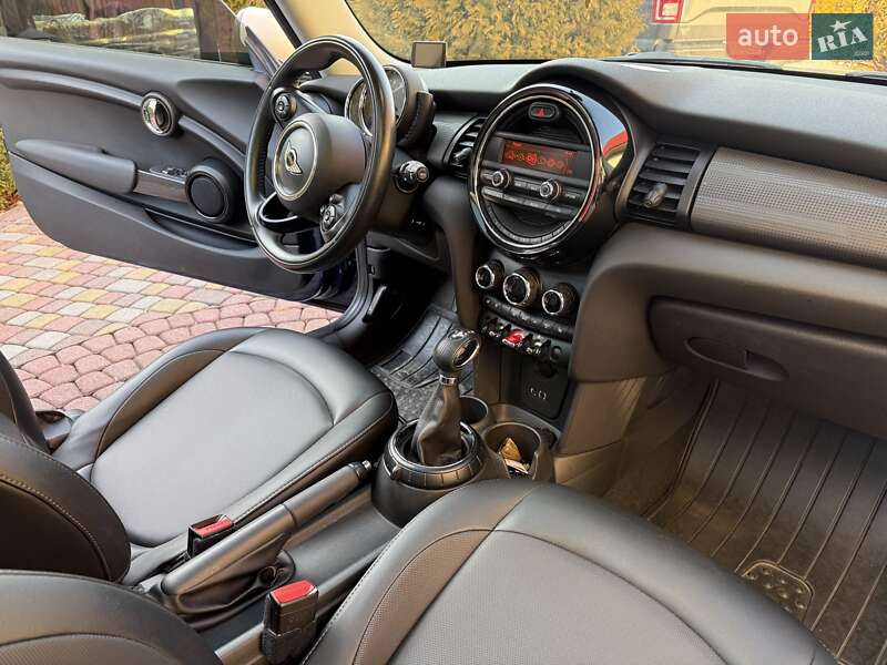 Хетчбек MINI Hatch 2014 в Хусті