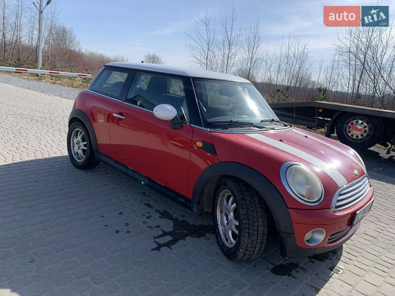 Хэтчбек MINI Hatch 2007 в Львове