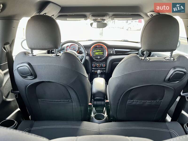 Хетчбек MINI Hatch 2017 в Києві