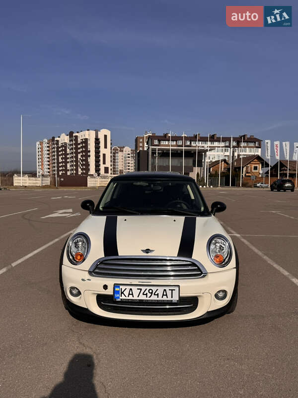 Хетчбек MINI Hatch 2011 в Києві