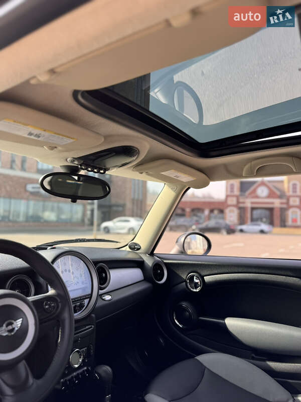 Хетчбек MINI Hatch 2011 в Києві