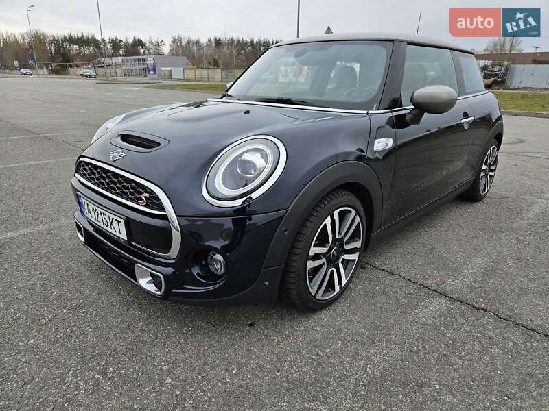 Хетчбек MINI Hatch 2019 в Києві