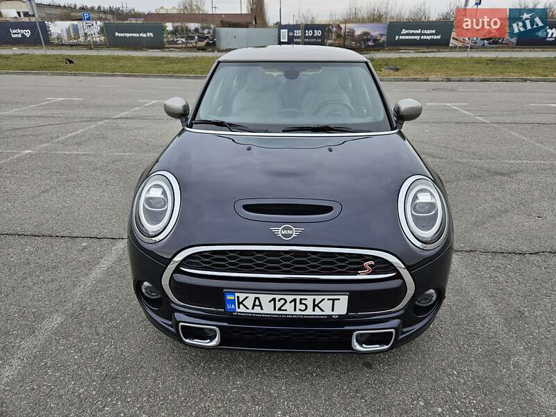 Хетчбек MINI Hatch 2019 в Києві