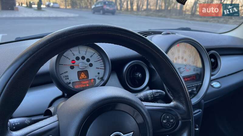 Хэтчбек MINI Hatch 2012 в Чернигове